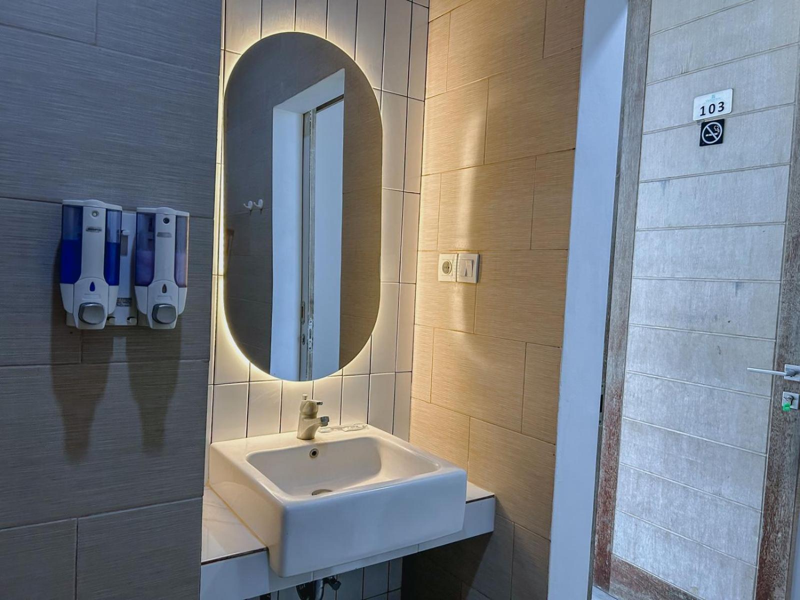 Olivia Soho Guest House Legian  Exterior photo
